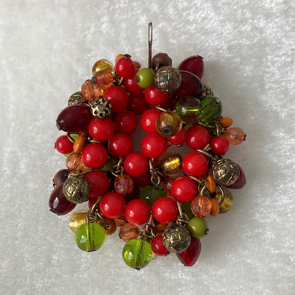 Beaded Bracelet and Necklace Set - Picture 3 of 9